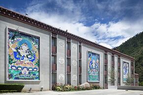 Crowne Plaza Yading by IHG