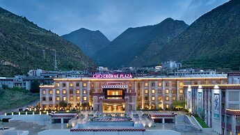 Crowne Plaza Yading by IHG