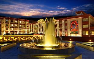 Crowne Plaza Yading by IHG