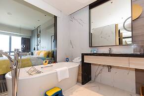 Crowne Plaza Foshan Nanhai-an IHG Hotel-Guangzhou South Railway Statio