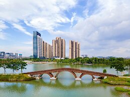 Crowne Plaza Foshan Nanhai-an IHG Hotel-Guangzhou South Railway Statio