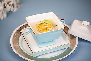 Crowne Plaza Foshan Nanhai-an IHG Hotel-Guangzhou South Railway Statio