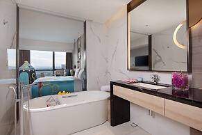 Crowne Plaza Foshan Nanhai-an IHG Hotel-Guangzhou South Railway Statio