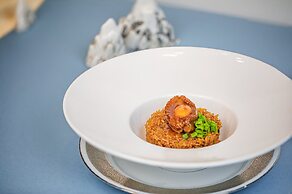 Crowne Plaza Foshan Nanhai-an IHG Hotel-Guangzhou South Railway Statio