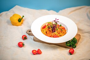 Crowne Plaza Foshan Nanhai-an IHG Hotel-Guangzhou South Railway Statio