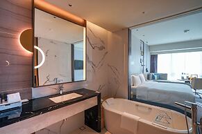 Crowne Plaza Foshan Nanhai-an IHG Hotel-Guangzhou South Railway Statio