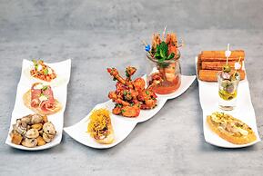 Crowne Plaza Foshan Nanhai-an IHG Hotel-Guangzhou South Railway Statio