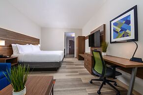 Holiday Inn Express & Suites Wildwood The Villages by IHG
