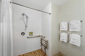 Holiday Inn Express & Suites Wildwood The Villages by IHG