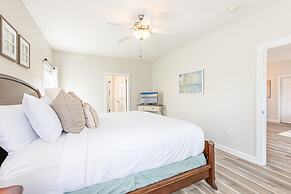 61 Batchelors Button