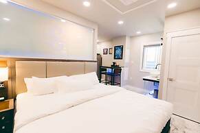River Sirens Hotel