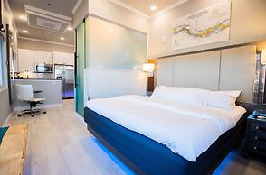 River Sirens Hotel