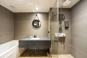 Brown Dot Hotel Suwon