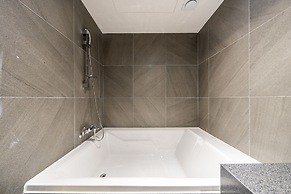 Brown Dot Hotel Suwon