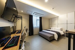 Brown Dot Hotel Suwon