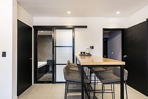 Brown Dot Hotel Suwon