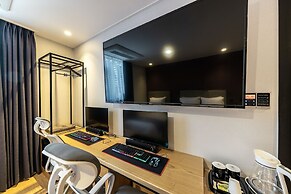 Brown Dot Hotel Suwon