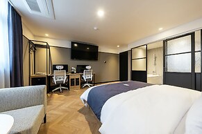 Brown Dot Hotel Suwon