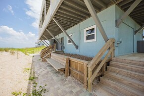 High Tide by Distinctive Beach Rentals