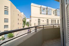 YalaRent Boutique apartments in Jaffa's flea market - Families only