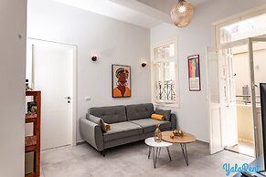 YalaRent Boutique apartments in Jaffa's flea market - Families only