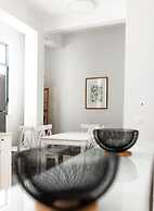 YalaRent Boutique apartments in Jaffa's flea market - Families only