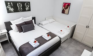 YalaRent Boutique apartments in Jaffa's flea market - Families only