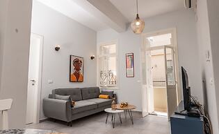 YalaRent Boutique apartments in Jaffa's flea market - Families only