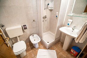 Guesthouse Leški Dvor