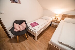 Guesthouse Leški Dvor