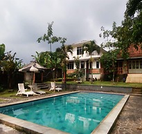 Cunang Hill Hotel & Resort