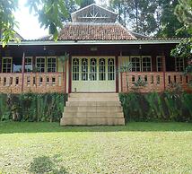 Cunang Hill Hotel & Resort