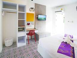 Forest Bungalows & Mama's Restaurant