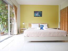 Forest Bungalows & Mama's Restaurant