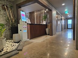 Cornerstone Hotel