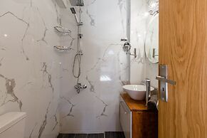 Kismet Apt - Retreat to a Stylish home