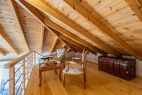 Kismet Apt - Retreat to a Stylish home