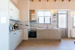 Kismet Apt - Retreat to a Stylish home