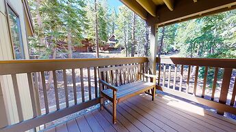 Hidden Valley 104 Convenient and Cozy, Short walk to The Village Gondo