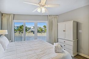 Seacrest 211 2 Bedroom Condo by RedAwning
