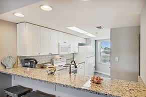 Seacrest 211 2 Bedroom Condo by RedAwning