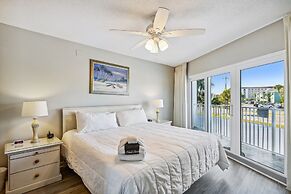 Seacrest 211 2 Bedroom Condo by RedAwning