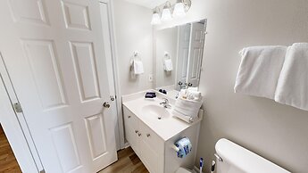 Seacrest 204 2 Bedroom Condo by RedAwning