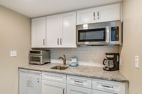 Seacrest 201A is a Studio w/Kitchenette on the Gulf by RedAwning