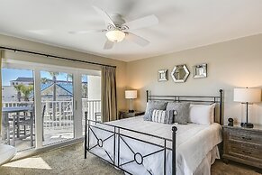 Seacrest 201A is a Studio w/Kitchenette on the Gulf by RedAwning