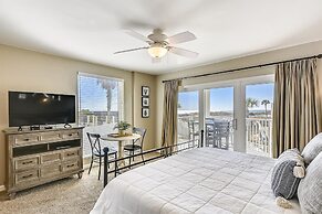 Seacrest 201A is a Studio w/Kitchenette on the Gulf by RedAwning