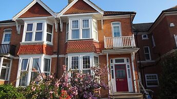 Gorgeous 4-bed House in Bexhill-on-sea, sea Views