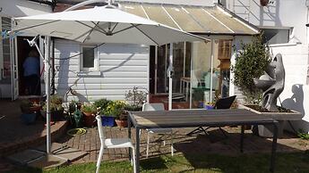 Gorgeous 4-bed House in Bexhill-on-sea, sea Views