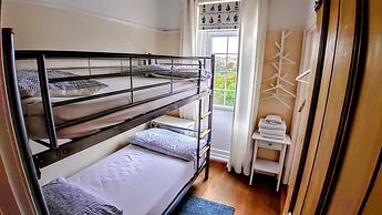 Gorgeous 4-bed House in Bexhill-on-sea, sea Views