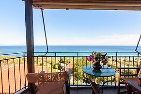 Eros Home, Panoramic Sea View, Perfect location